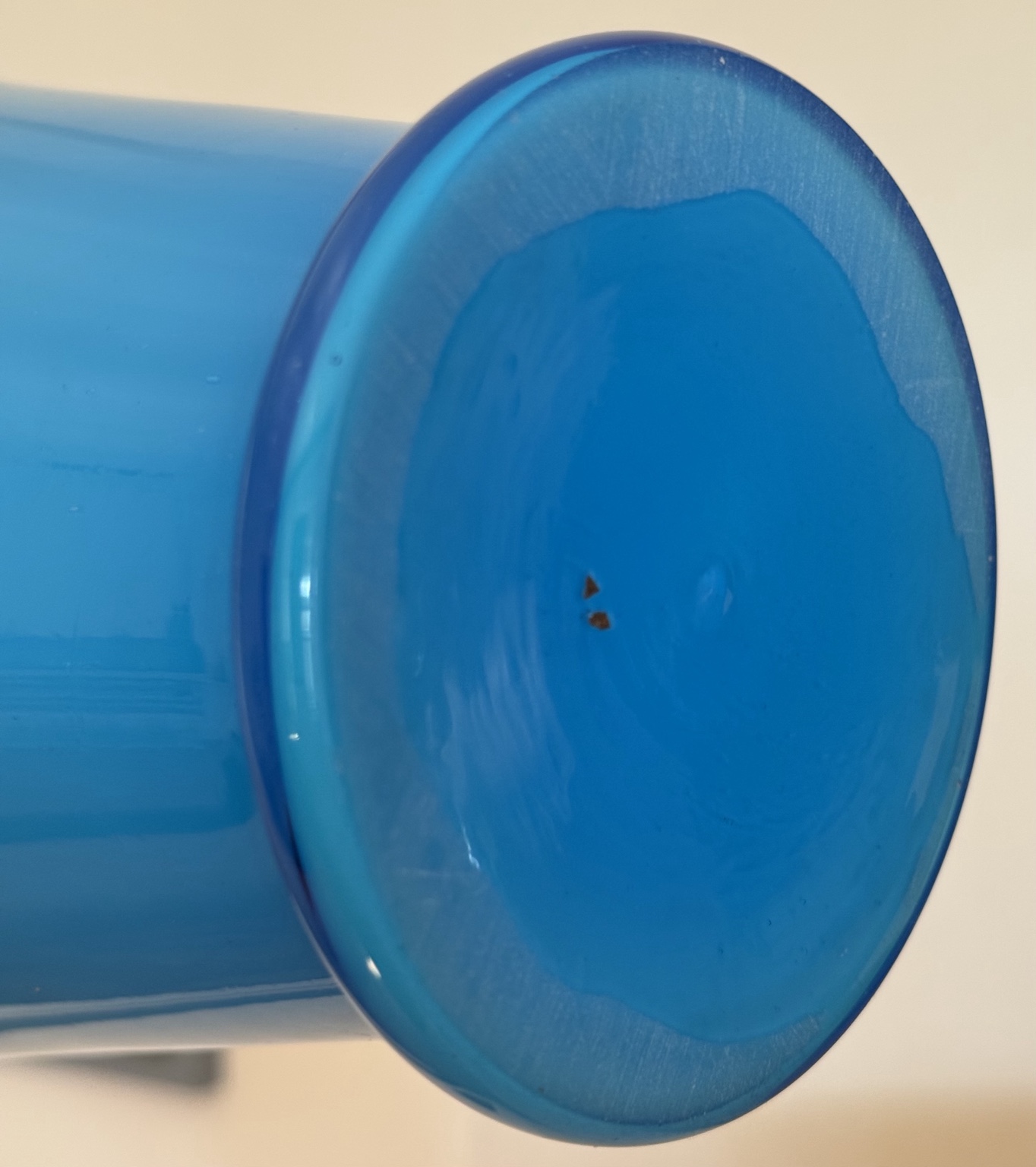 Vintage Glasvase in Türkisblau – elegante Designvase aus Opalglas – 28 cm – Mid Century / 60er–70er Jahre