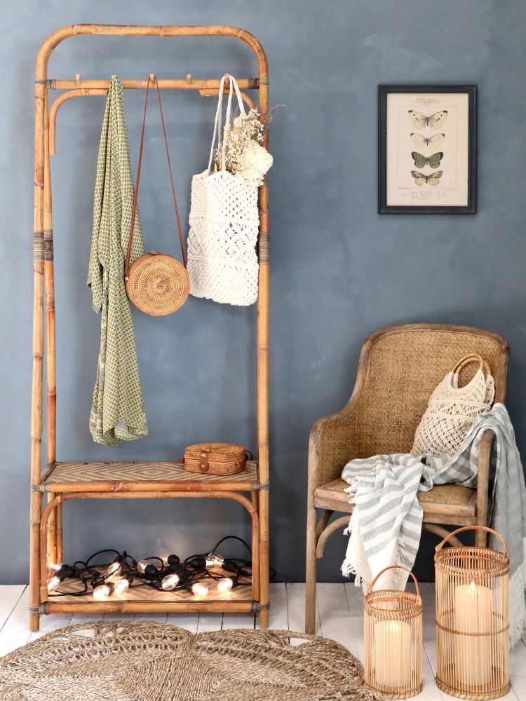 Armlehnstuhl  mit Korbflecht / Chic Antique