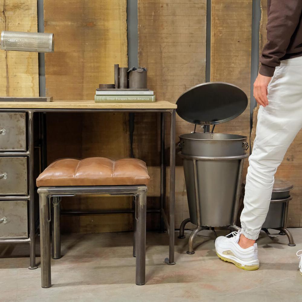 Großer Industrial Treteimer aus Roh-Eisen – Matt lackiert | Vintage Metall Mülleimer | Trademark Living