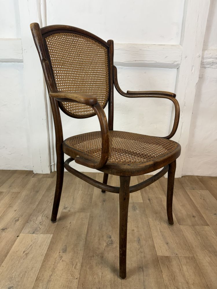 Gebrüder Thonet Armlehnstuhl Modell 1059 – 1920er Jahre