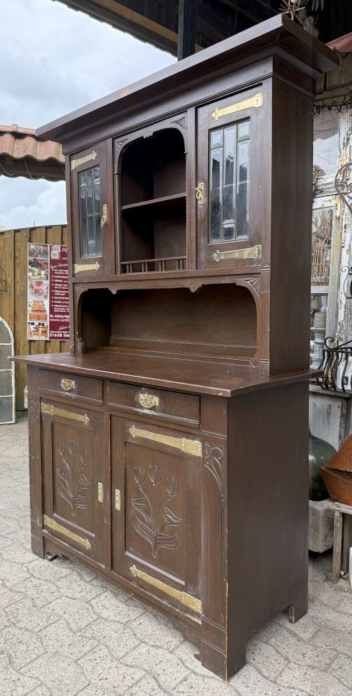 Antiker Küchenschrank / Büffetschrank aus Weichholz – um 1915