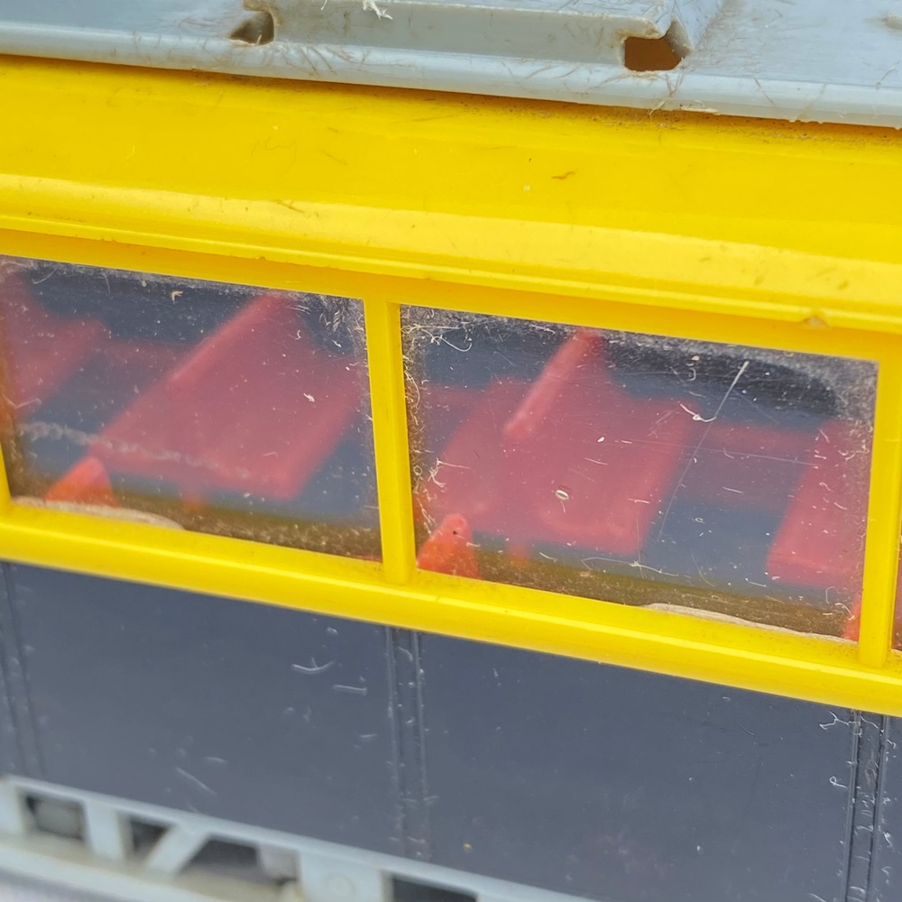 SIKU V-Serie Plastik V40 Strassenbahn gelb/schwarz/grau 1950er Jahre gebraucht