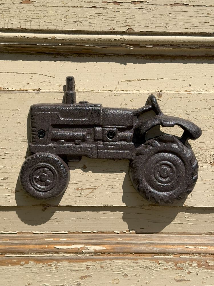 Rustikaler Wand-Flaschenöffner „Traktor“ – Gusseisen trifft Nostalgie