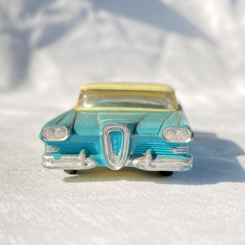 Ford Edsel V98  Siku / Plastik 50/60er Jahre V-Serie / blau-gelb