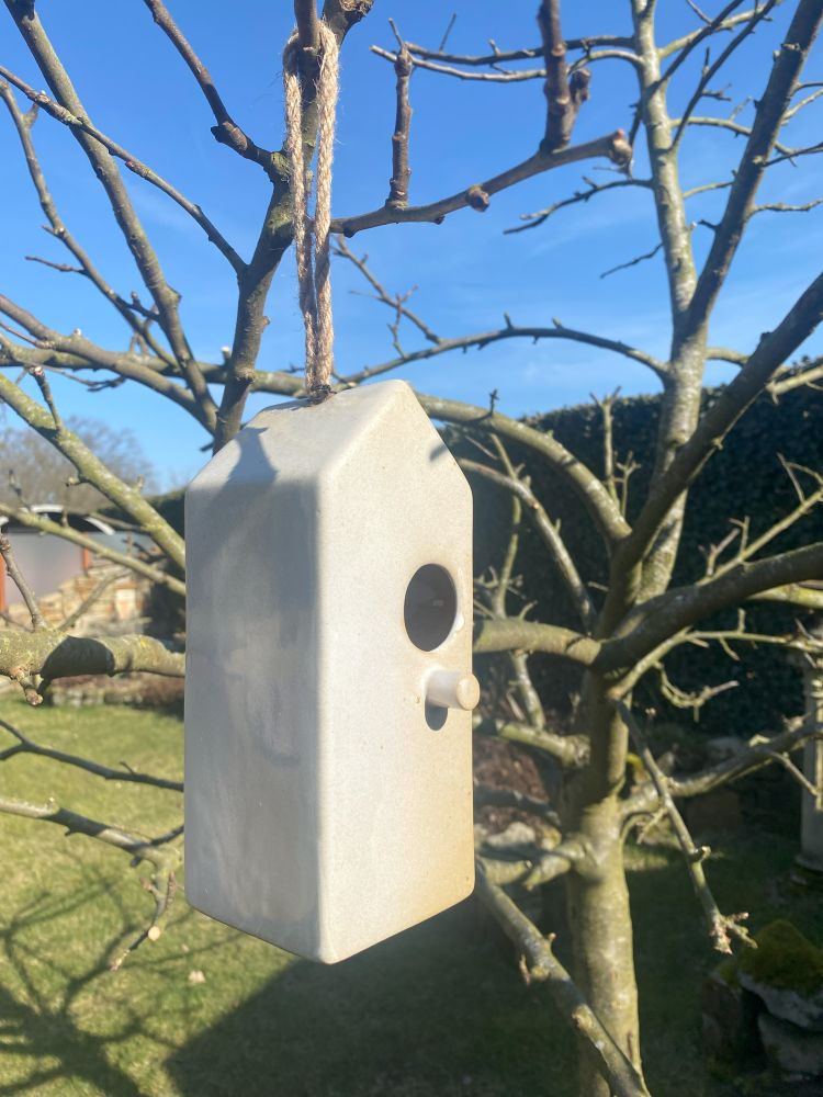 Vogelhäuschen aus Keramik / creme-Natur