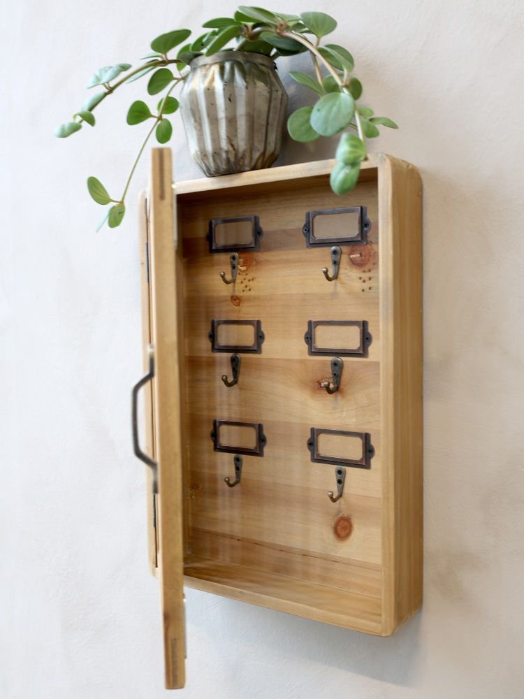Schüsselschrank mit Tür Wienergeflecht / Chic Antique