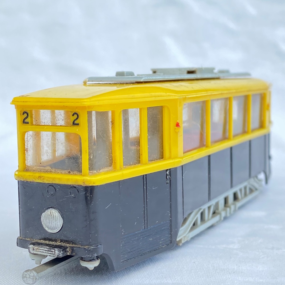 SIKU V-Serie Plastik V40 Strassenbahn gelb/schwarz/grau 1950er Jahre gebraucht