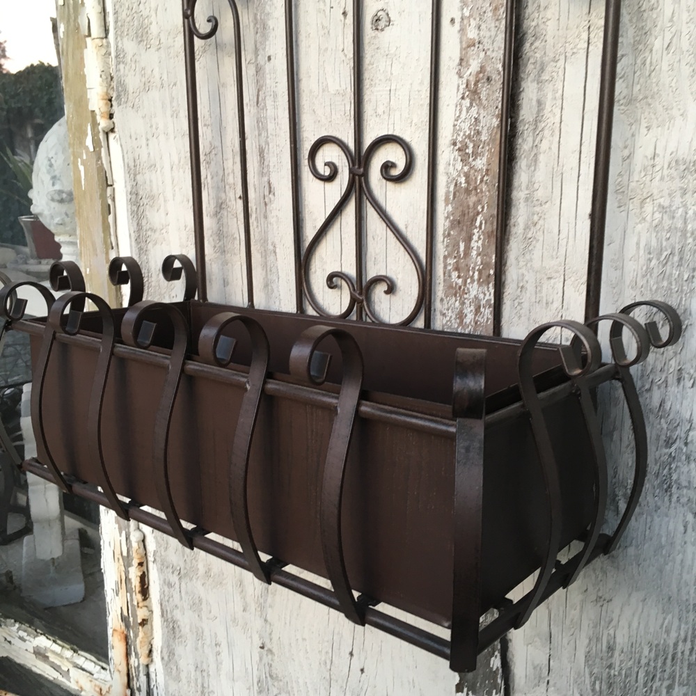 Wandkorb/Blumenkasten aus Metall mit Blecheinsatz