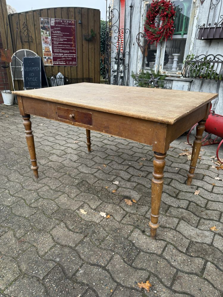 Zeitloser Bauern-Küchentisch um 1880 – Weichholz