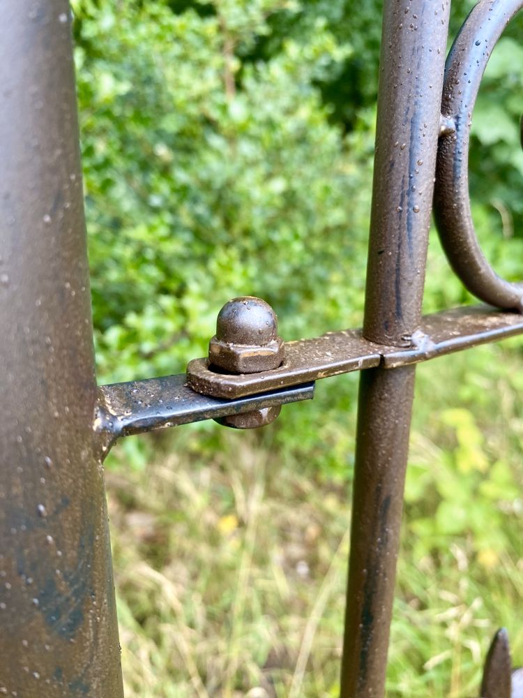 Zaun aus Metall " BARENGA" / Zaunteil / verziert / Vintagelook