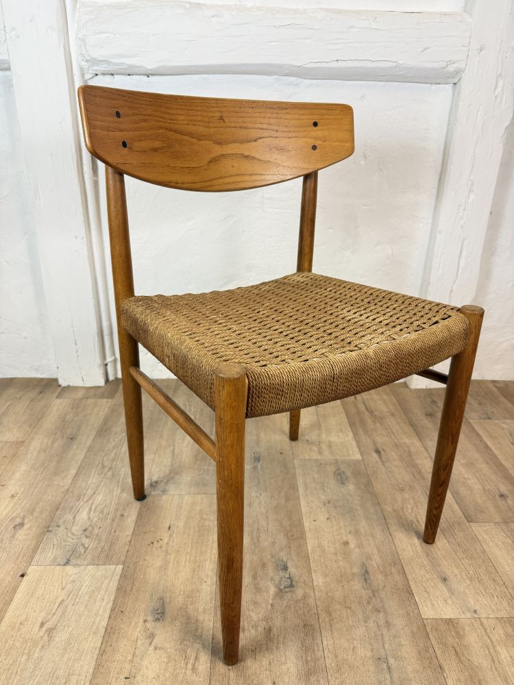 Dänischer Mid Century Stuhl „AM 501“ von AM Møbler – Eiche & Sisal, 1960er Jahre