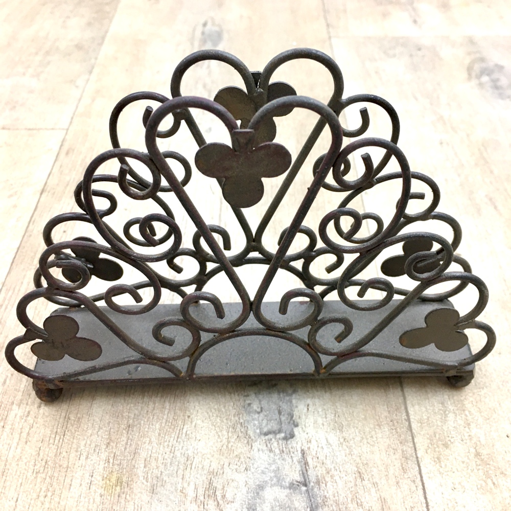 Serviettenhalter aus Metall / dunkelrostfarbend