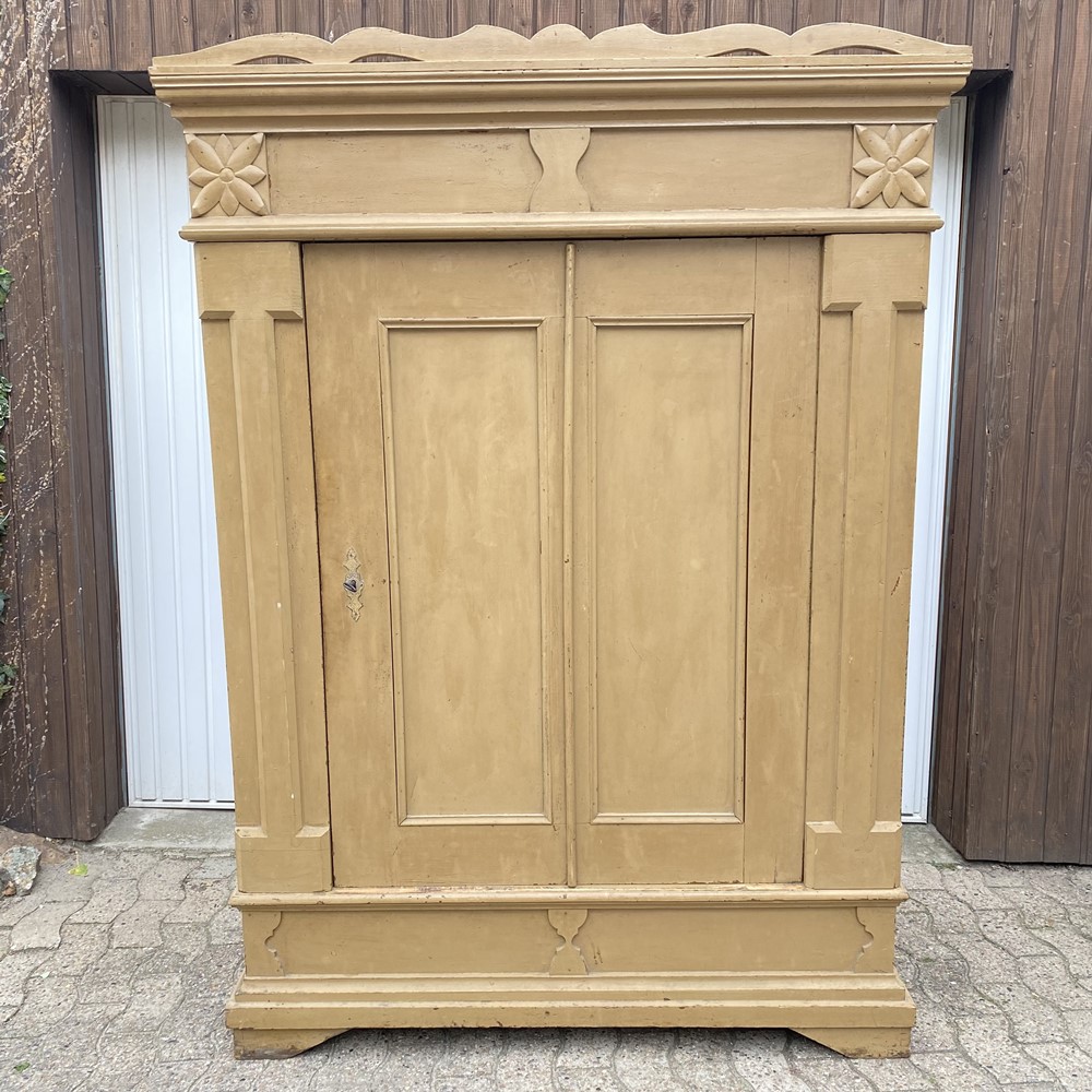 Kleiderschrank 1 türig / Weichholz / antik