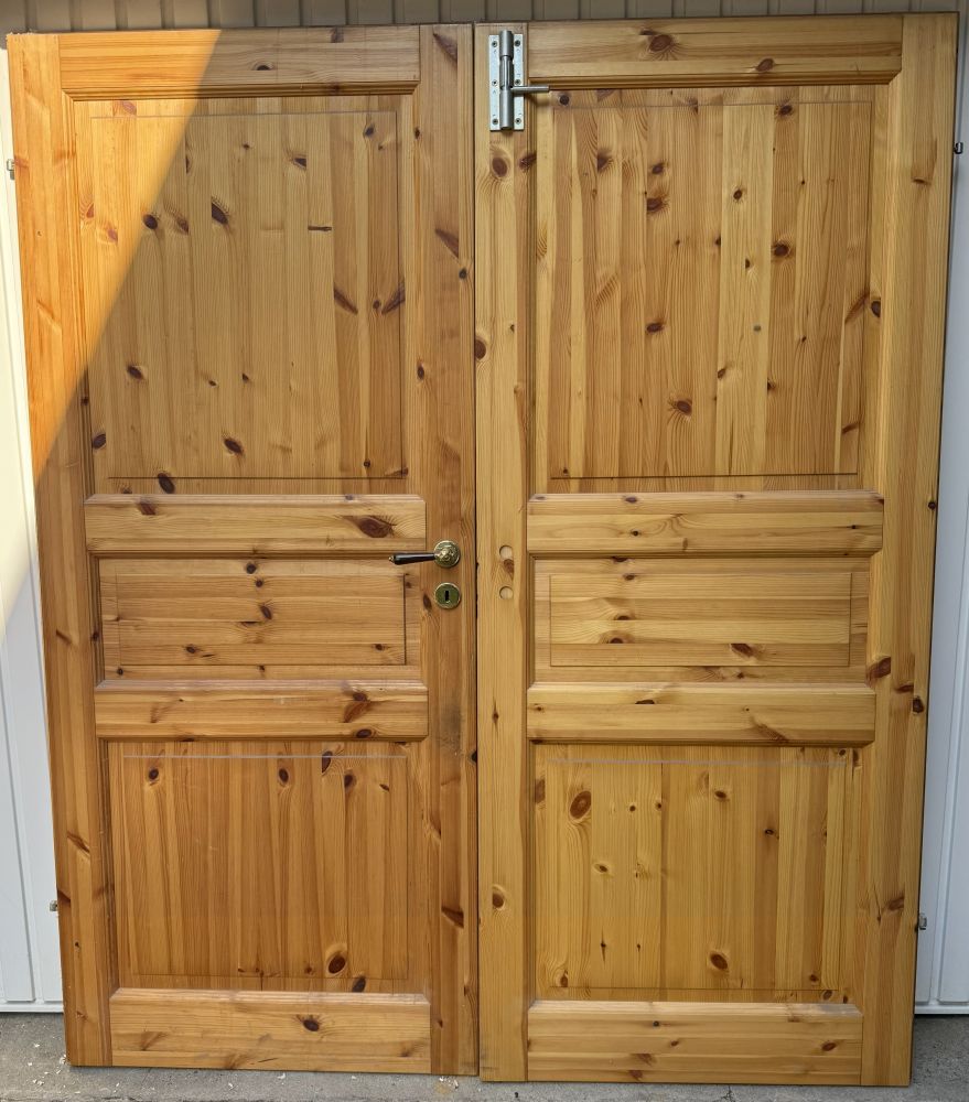 Doppelflügeltür – Massivholz, ca. 20–25 Jahre alt