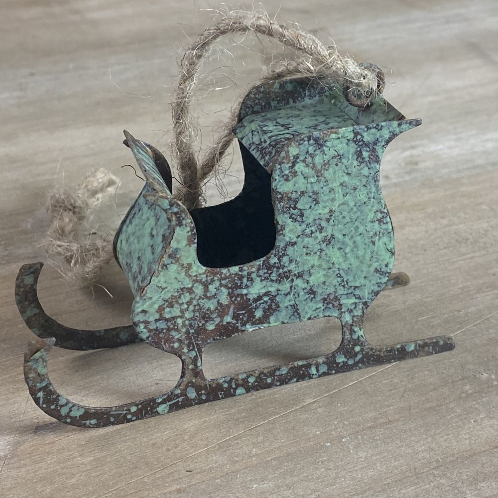 Weihnachtsbaumschmuck / Dekoschlitten aus Blech antik patiniert