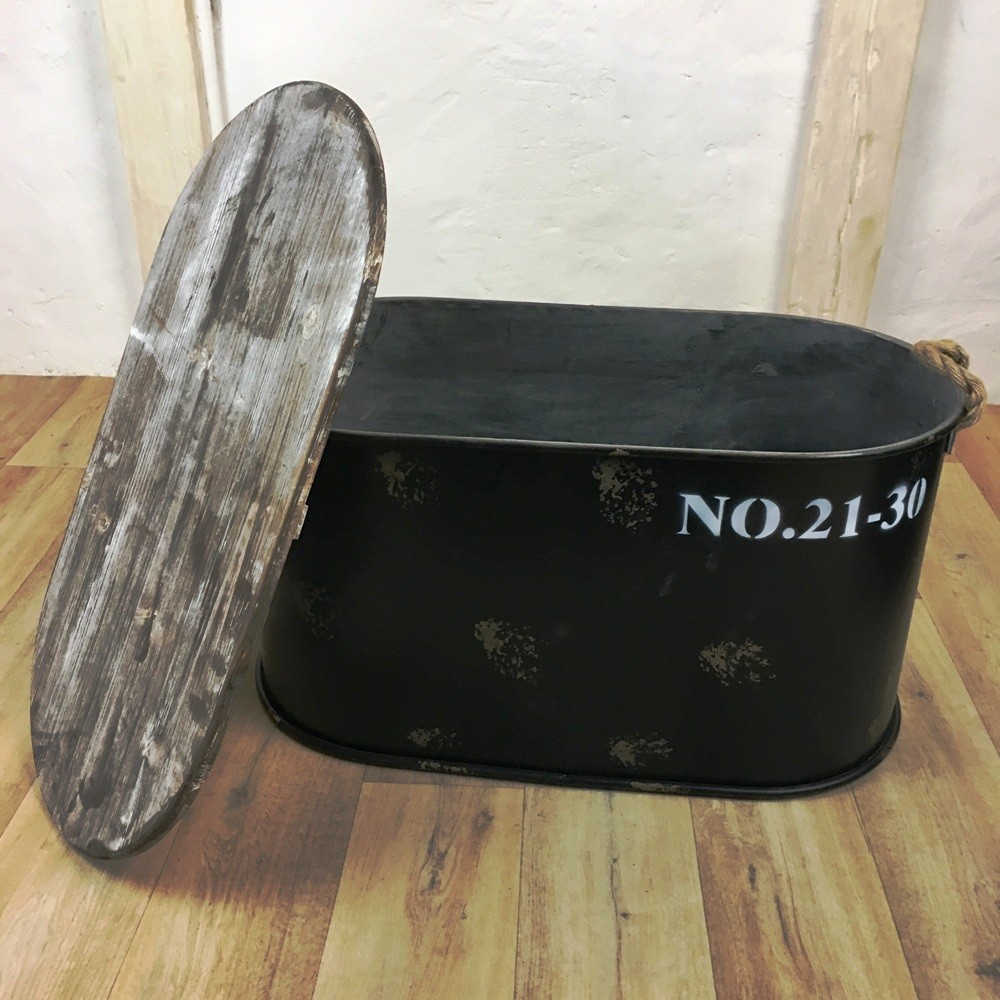 Metallbox mit Holzdeckel  Industrial