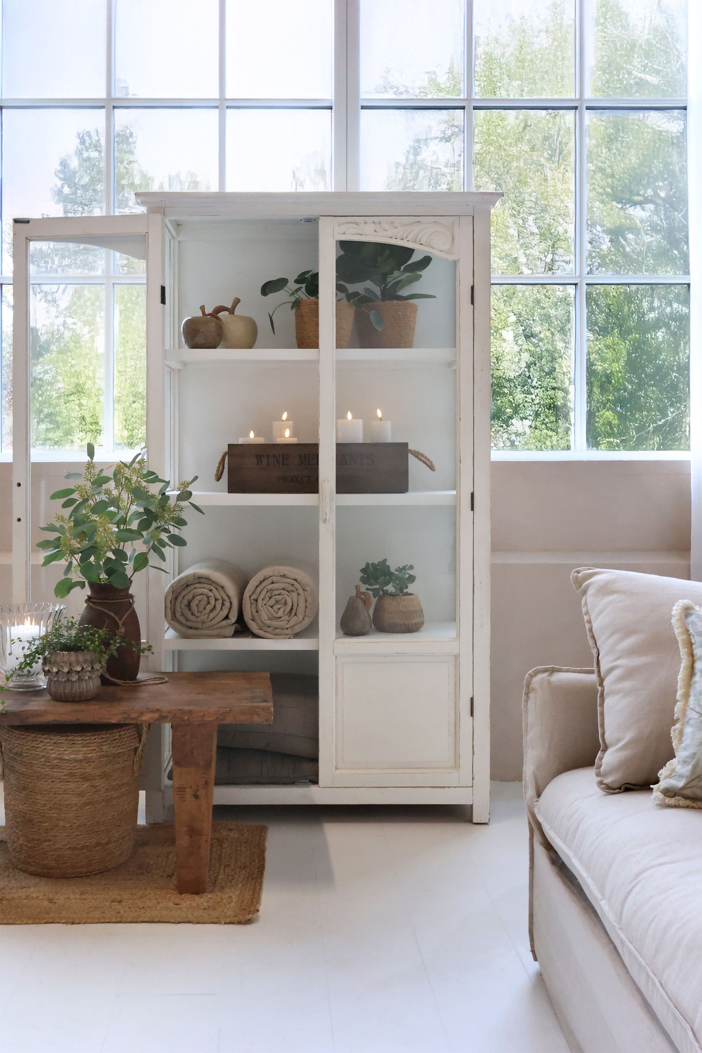 Chic Antique Glasschrank Antique Creme – Vintage Landhausstil