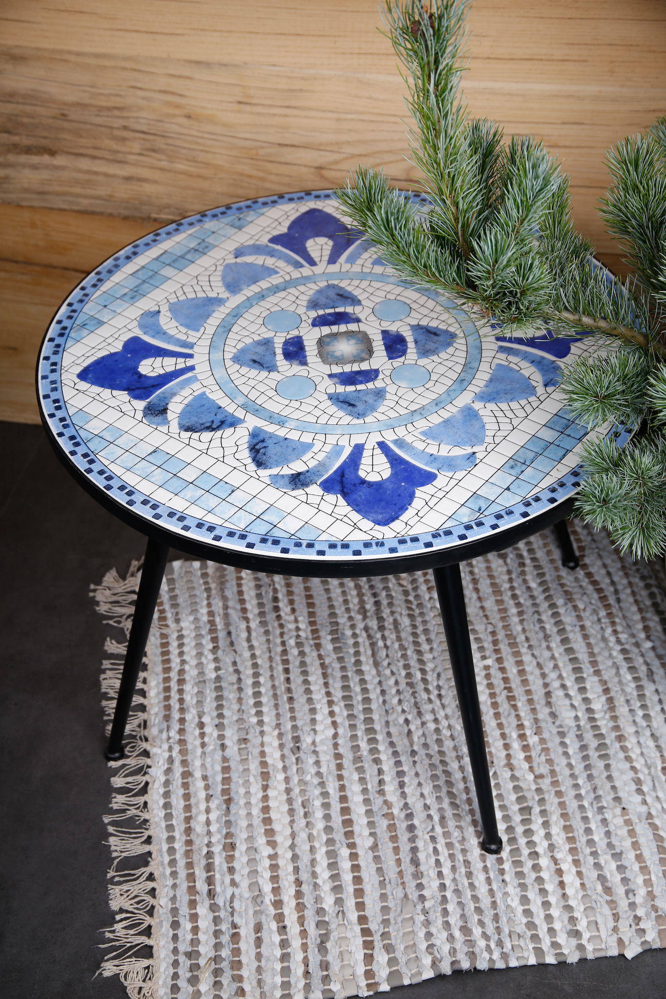 Mosaik-Beistelltisch rund – Blau-Weiß, Ø60 cm