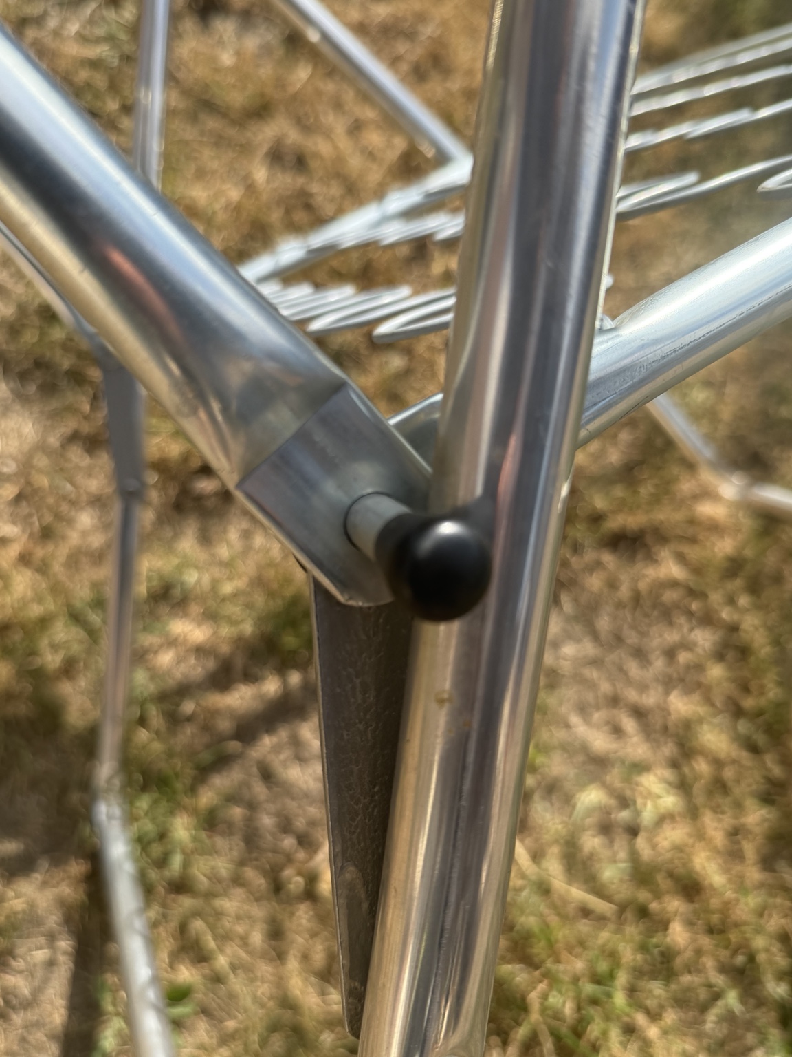 Original SIEGER MM Aluminium-Klappstuhl mit Blumenbezug – 1970er Jahre – 4 Stück vorhanden – mit Originalkartons