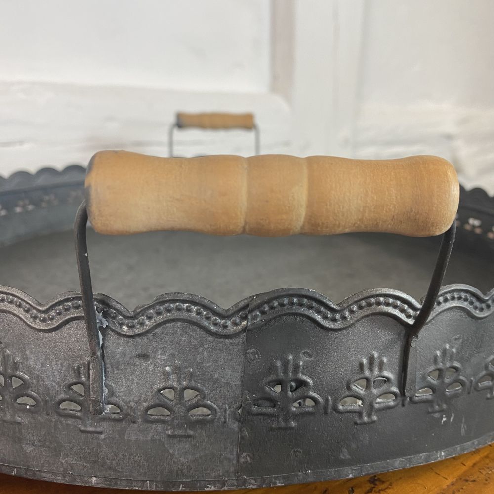 Tablett "RIEKE" im Vintagelook / Eisenblech / Holz