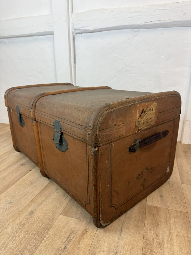 Antiker Reisekoffer um 1900 – Großer Vintage Überseekoffer als Couchtisch geeignet