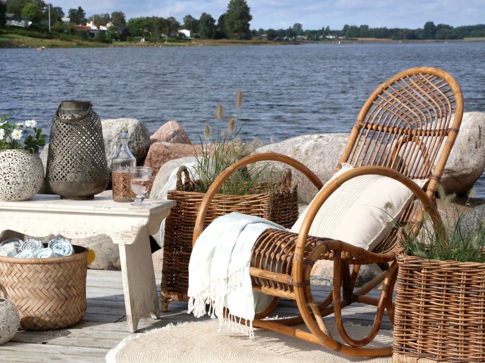 Schaukelstuhl Rattan / Chic Antique
