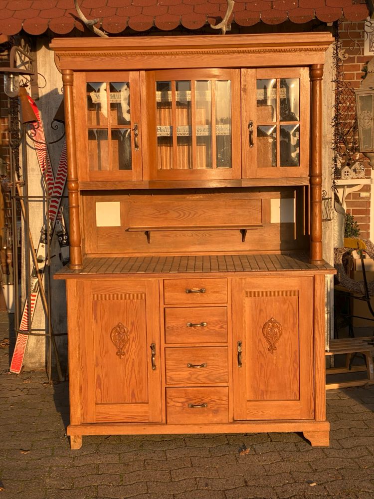 antiker Küchenschrank / Weichholz / um 1920