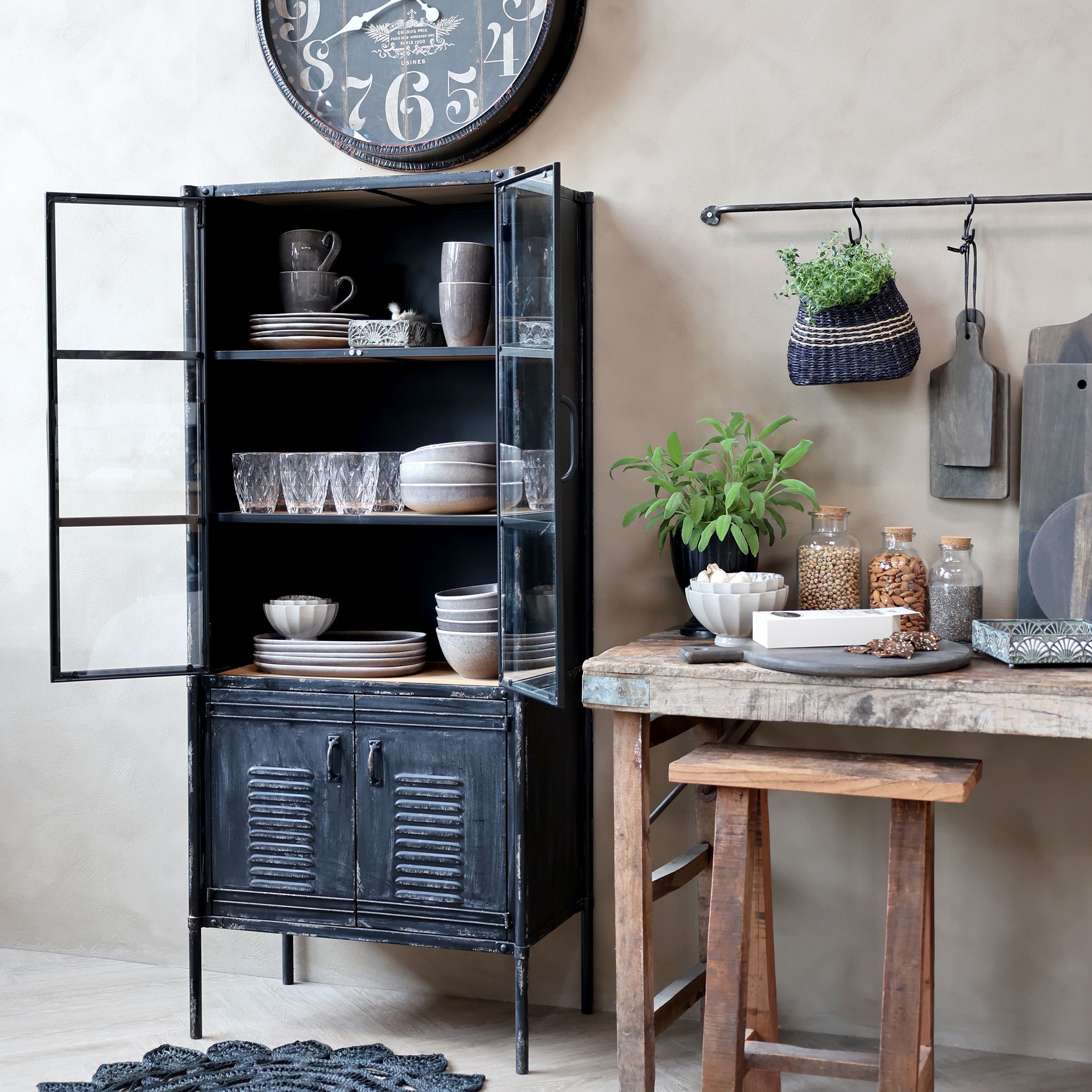 Chic Antique Factory Vitrinenschrank mit Glastüren – Industrial Vintage Schwarz