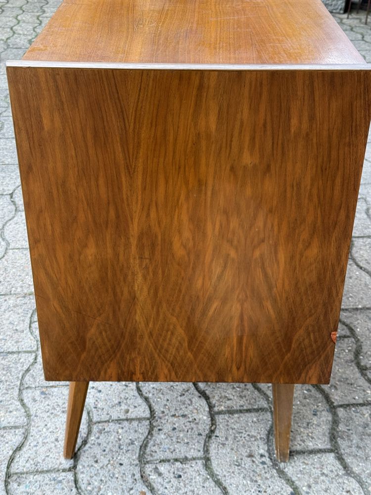 Mid Century Kommode / Sideboard GfL – Nussbaum – 60er Jahre