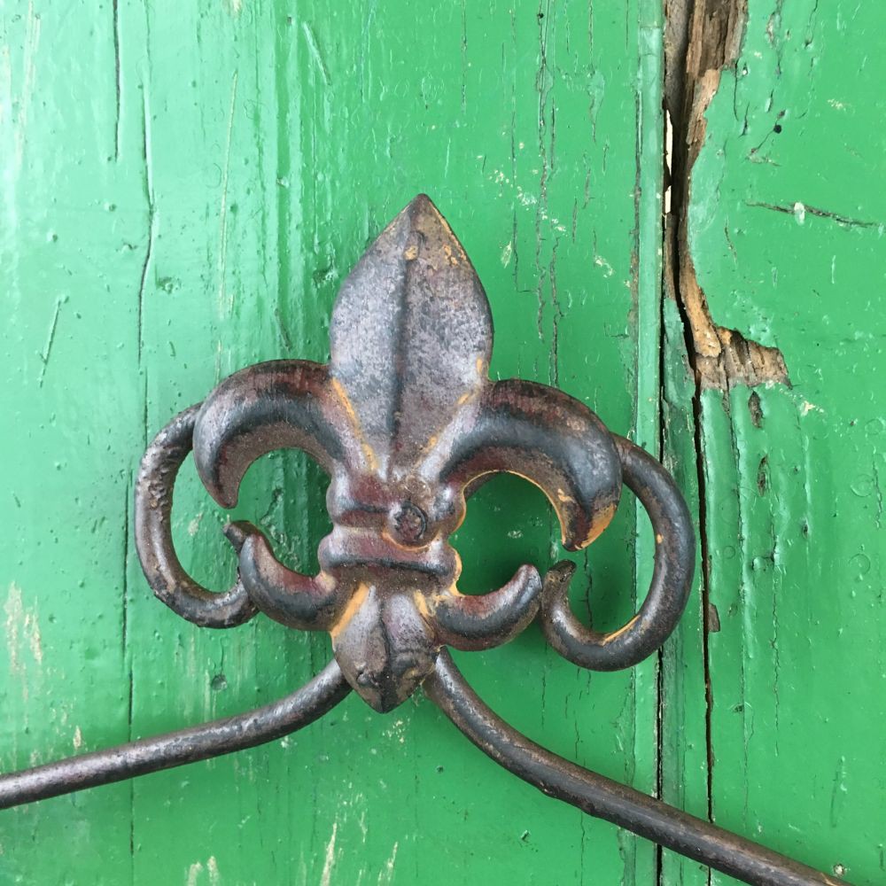 Schlauchhalter aus Metalldraht