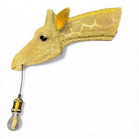 Wandleuchte „Golden Giraffe“ – Design Giraffenkopf mit Messingfassung